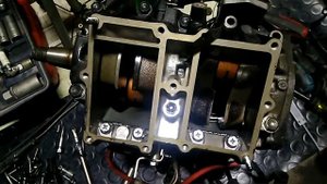 Suzuki DT30, Часть 1. Замена сальников и подшипников коленвала.
