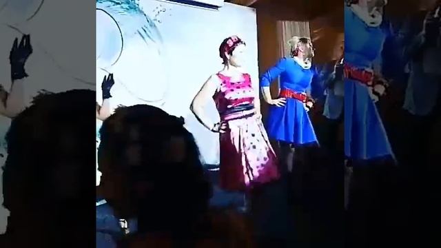 Корпоративная вечеринка в стиле Стиляги) самые клевые чувички:) смотреть онлайн