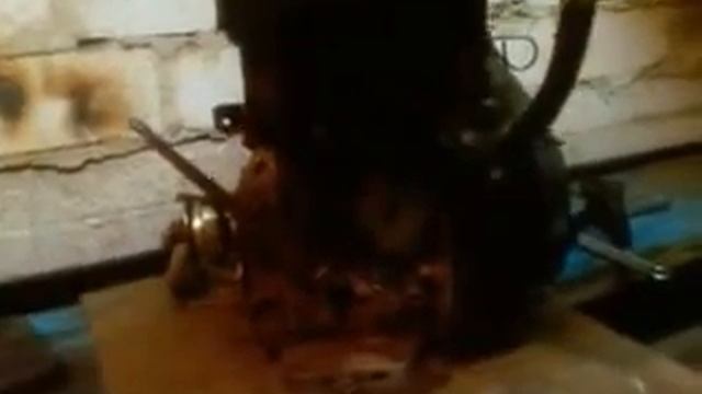 топливная система бензинового 4 х тактного двигатель ХОНДА 135 смотреть онлайн