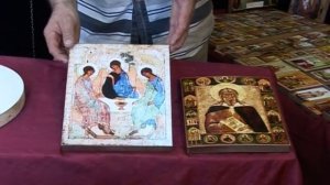 Иконы на левкасе.