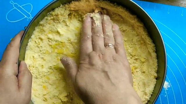 Песочный пирог с вареньем... смотреть онлайн