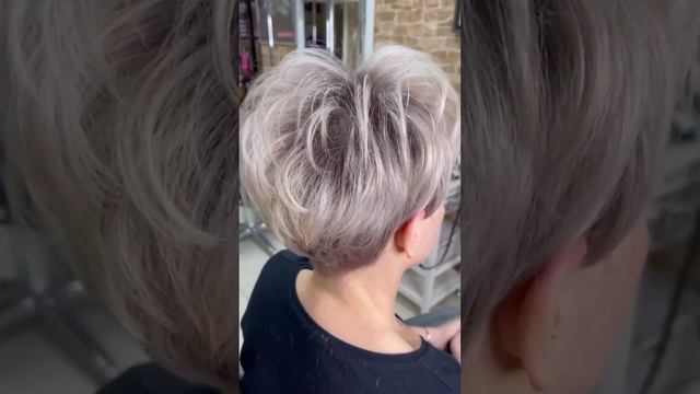 МОДНАЯ СТРИЖКА ПИКСИ ДЛЯ ДЕВУШЕК ЗА 50/FASHIONABLE PIXIE HAIRCUT FOR GIRLS OVER 50 #модаикрасота