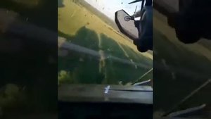 Вертолёт МИ-24 полет на малой высоте, вид с кабины