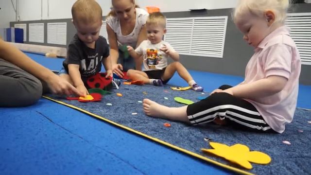 Мама и малыш - Полянка смотреть онлайн