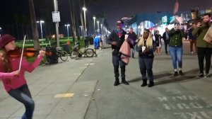 "DESPACITO" Night Street Performance | Daniele Vitale & Karolina Protsenko | Sax e Violin