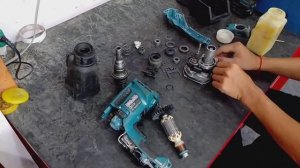 Repair and Maintenance Makita Hummer drill HR2631F