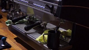 Как и зачем чистить кофемашину?