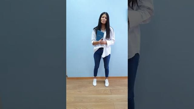 Инна закончила курс косметолог эстетист (косметик-эстетист) без медицинского образования