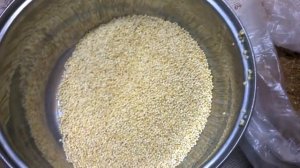 Мука из ПШЕНКИ и других КРУП и СУШЕНЫХ ЯГОД в домашних условиях ( мой способ)