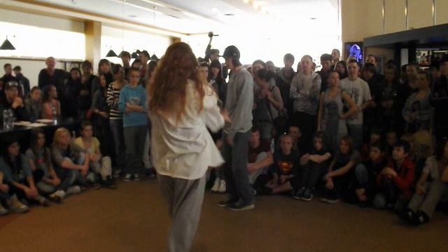 Рома и рыжая.mov смотреть онлайн