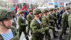 Десантники, вернувшиеся с Парада в Москве