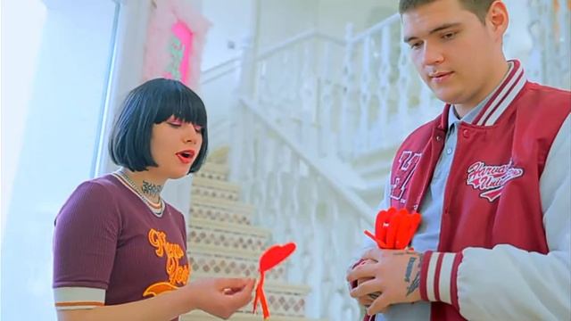 ДЕНЬ ВЛЮБЛЁННЫХ В АКАДЕМИИ BUNNY!!! КТО ПОЛУЧИТ БОЛЬШЕ ПОДАРКОВ ОТ ПАРНЕЙ!!!