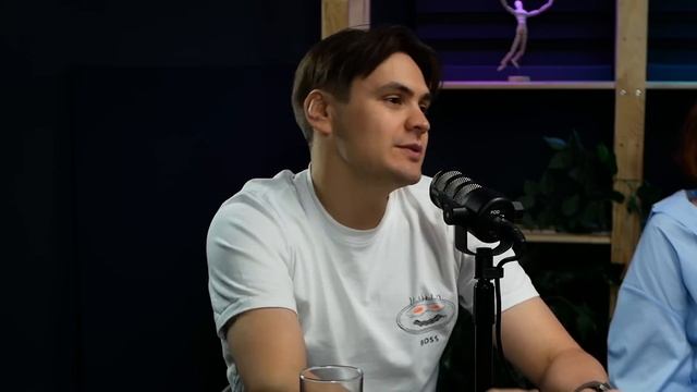 "Я КУПИЛА ДИПЛОМ И ВРАЛА МАМЕ" – ВЫСШЕЕ ОБРАЗОВАНИЕ // "Дешевые драмы" ft. Юля Боярова и JGeek
