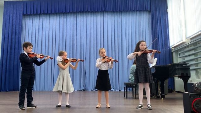 Образцовый ансамбль скрипачей "Каприс" г. Вихоревка "Чечетка" смотреть онлайн