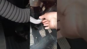 Лайфхак для владельцев Лады Весты, чтобы не мёрзла левая нога (недоделка с завода)