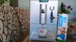 Jura Ena 5 making cappuccino