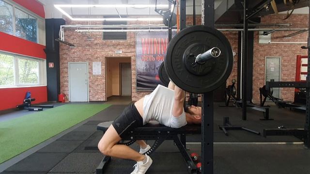 Жим штанги лёжа на брусок смотреть онлайн