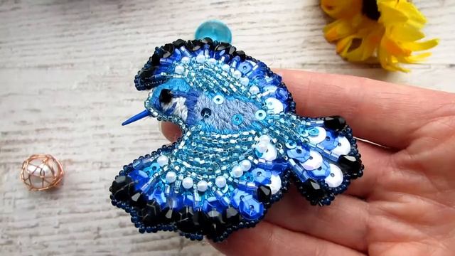Брошь птица Сойка Голубая из бисера ручной работы Любови Кливер смотреть онлайн