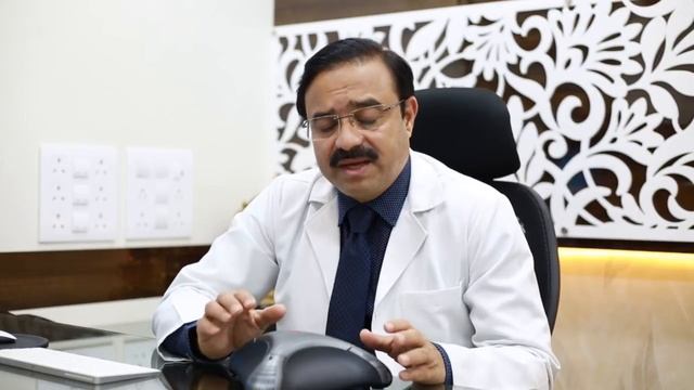 What Are the Side Effects of Isotretinoin (Isotretinoin के दुष्प्रभाव)| #AskDrDc Ep5 | (In HINDI) смотреть онлайн