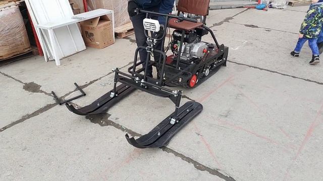 Мотобуксировщик Бурлак Практик - установка лыжного модуля. смотреть онлайн