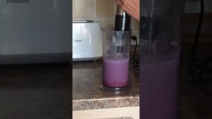 Как сделать молочный коктейль с черникой