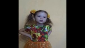 Листопад . Падают падают листья в нашем саду листопад читает Катя Волоси 4 года