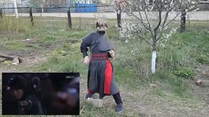 Маленький фанат Ли Джун Ги косплеит любимого героя Иль Чжи Мэ