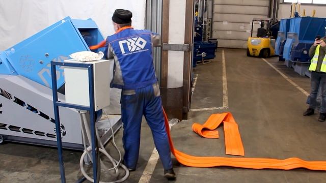 Дробилка для мягкого ПВХ | Дробилка роторная PZO-DP600 смотреть онлайн