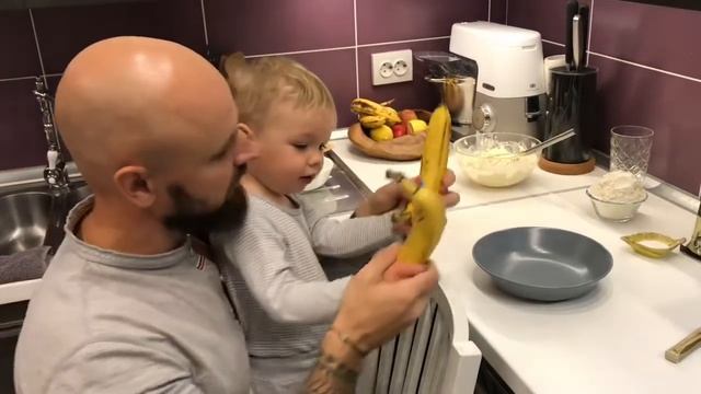 ДЕСЕРТ ДЛЯ РЕБЁНКА БАНАНОВЫЕ МАФФИНЫ / БАНАНОВЫЙ ДЕСЕРТ / ВЫПЕЧКА С БАНАНОМ / ПРОСТОЙ РЕЦЕПТ КЕКСО смотреть онлайн