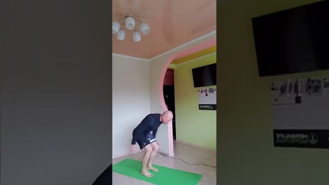 Общеукрепляющая зарядка смотреть онлайн