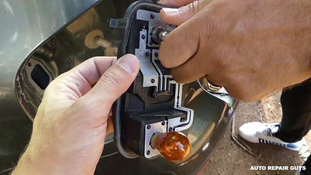 VW TOUAREG BRAKE LIGHT STOP LIGHT TAIL LIGHT BULB REAR TURN SIGNAL BULB смотреть онлайн