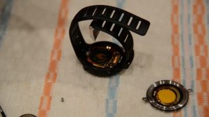 Замена батарейки в SUUNTO  D4i