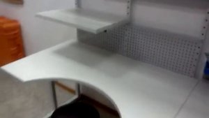 Эргономичное рабочее место радиомонтажника.