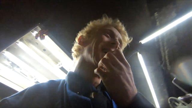 Фрезеровка цилиндров ИЖа! Мальчик на побегушках. Есть не разучишься! смотреть онлайн