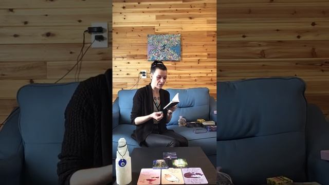 Aries Random Weekend Oracle Reading 4/8-10, 2022 (with new decks) смотреть онлайн