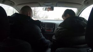 Mitsubishi Outlander или Chevrolet NIVA. Оставить или поменять? Выбор нового авто для большой семьи