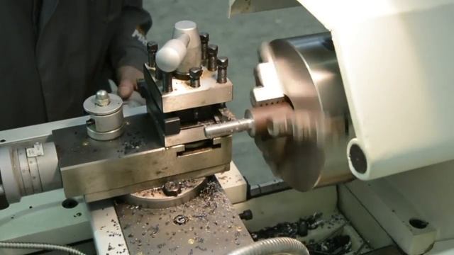 MetalMaster X32100 X40100 Токарно-винторезный станок в работе смотреть онлайн
