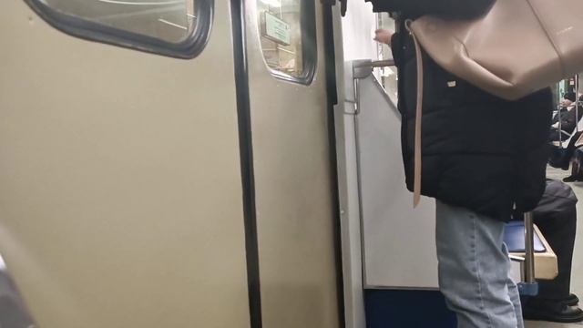 Покатушки по СКЛ на вагоне 81-717.5М 2712 Сокольники - Комсомольская#рек #android#метро#метромосква смотреть онлайн