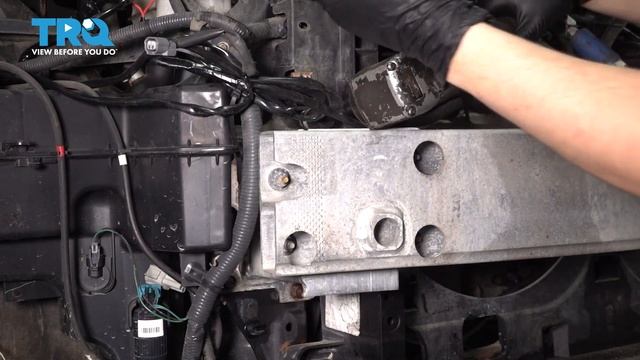 How to Replace Radiator Core Support 2013-2020 Nissan Pathfinder смотреть онлайн