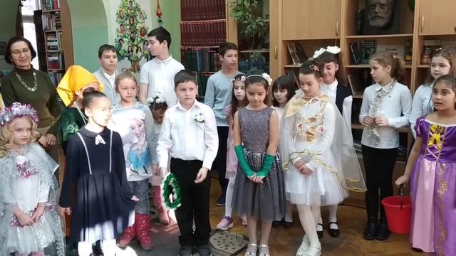 По мотивам сказки "Двенадцать месяцев" смотреть онлайн