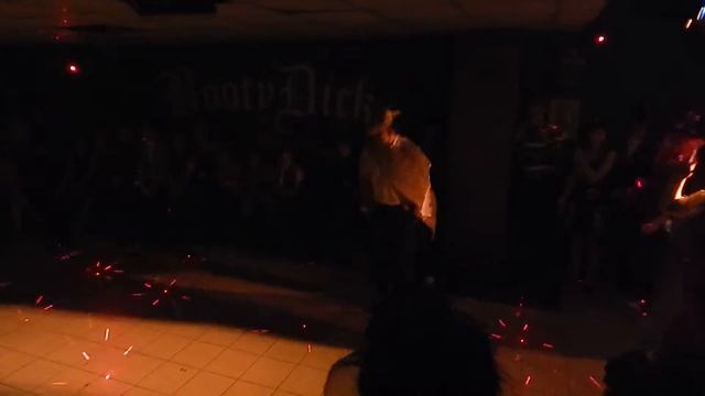 Часть новогодней сценки с конем 2013-12-30 смотреть онлайн