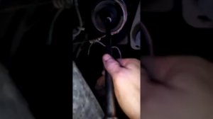 Как сорвать болт на шкиву при замене ремня ГРМ на Chery Amulet