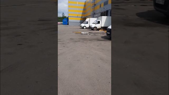 Один день из жизни водителя-экспедитора смотреть онлайн