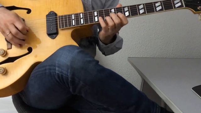 Gibson ES-350 - 1955 - Mr Kenyatta смотреть онлайн