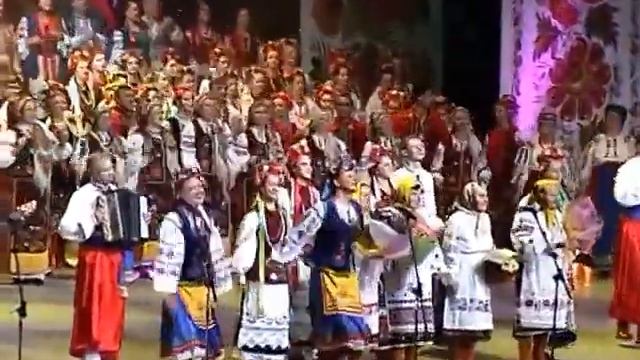 РАДОСТЬ (подтанцовка) на Отчёте Днепропетровской области - 2009 - во Дворце УКРАИНА в Киеве смотреть онлайн