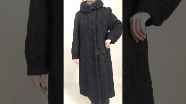 Шуба каракуль 8500 ₽ в отличном состоянии цв.Черный дл.110 р.50-52 /11341/