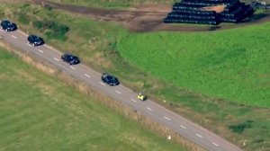 ⚡️Гроб королевы Елизаветы начал шестичасовое путешествие из ее дома в Шотландском нагорье в Эдинбург