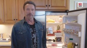 Арнольд Шварценеггер рассказывает о своем рационе и тренировках. Русская озвучка.