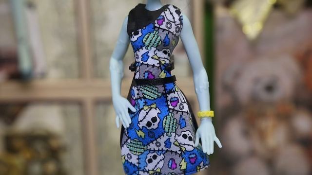 Обзор FRANKIE SHTEIN / New Reboot Basic doll/ Сравнение старых и новых выпусков Френки. смотреть онлайн