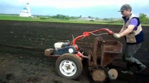 Мотоблок "Агат- Л6.5"Посадка ка
ртофеля. Картофелесажалка из металлолома